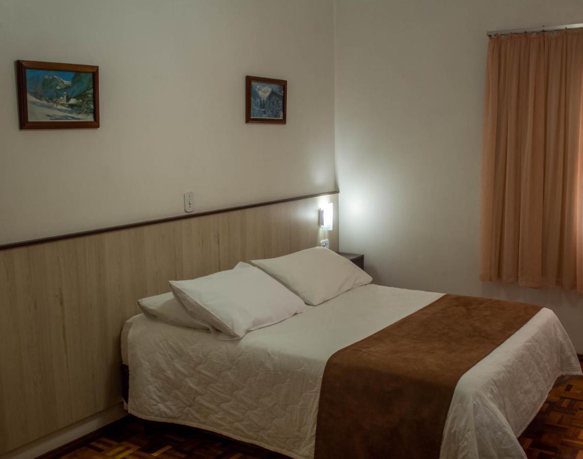 Hotel Alpenrose Treze Tílias Buitenkant foto